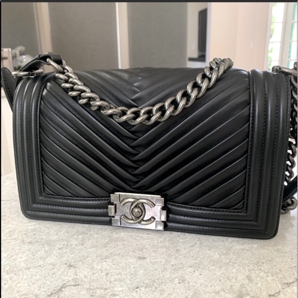 Chanel Boy handbag - Picture 1 of 7